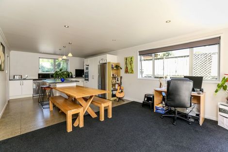 Photo of property in 30 Birdwood Avenue, Moturoa, New Plymouth, 4310