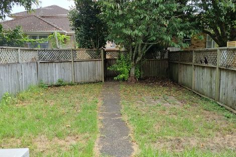 Photo of property in 2/6 Begbie Place, Sandringham, Auckland, 1025