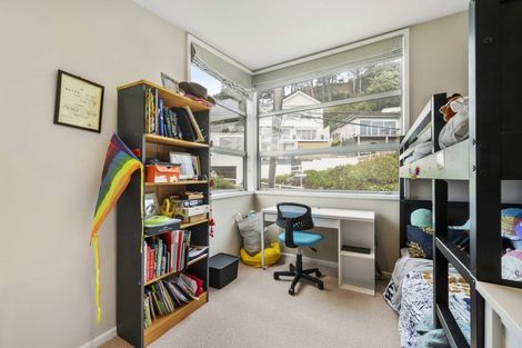 Photo of property in 36 Mantell Street, Seatoun, Wellington, 6022