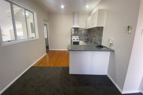Photo of property in 61a Cambridge Terrace, Papatoetoe, Auckland, 2025