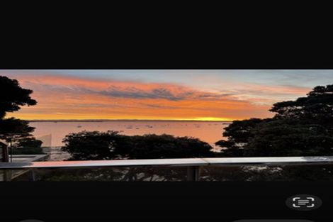 Photo of property in 80b Queen Street, Northcote Point, Auckland, 0627