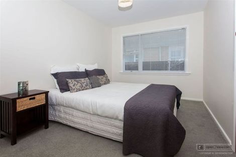 Photo of property in 42 Grahams Road, Ilam, Christchurch, 8041