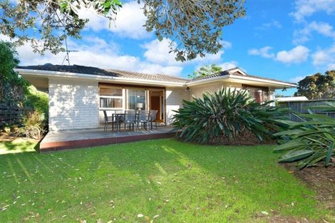 Photo of property in 2/13 Arkles Strand, Arkles Bay, Whangaparaoa, 0932