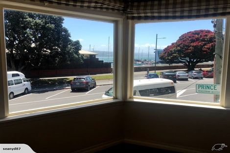Photo of property in 108 Oriental Parade, Oriental Bay, Wellington, 6011