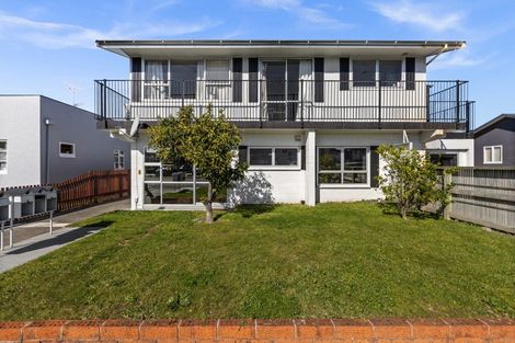 Photo of property in 1/8 Lee Road, Taradale, Napier, 4112
