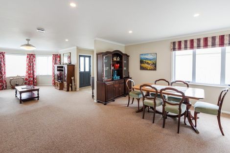 Photo of property in 4 Macmillan Place, Feilding, 4702