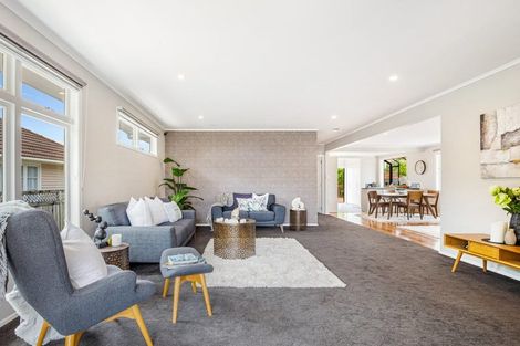 Photo of property in 43 Vodanovich Road, Te Atatu South, Auckland, 0610