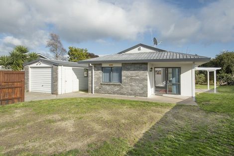 Photo of property in 15a Belray Place, Papamoa Beach, Papamoa, 3118