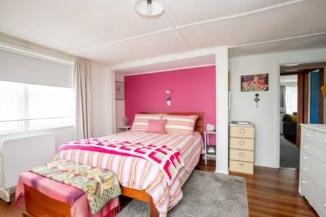 Photo of property in 15 Hayward Road, Ngatea, 3503