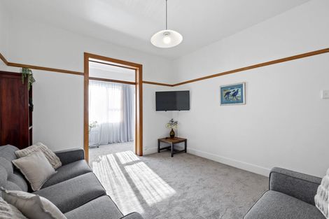 Photo of property in Devonport Apartments, 22/127 Saint Aubyn Street, New Plymouth, 4310