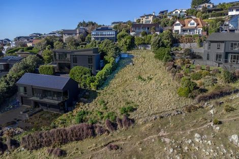 Photo of property in 8 Plains View, Mount Pleasant, Christchurch, 8081