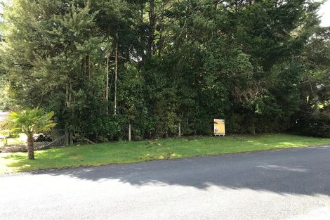 Photo of property in 10 Tombleson Road, Lake Rotoma, Rotorua, 3074