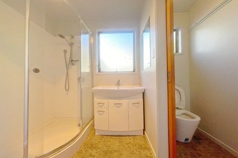 Photo of property in 2/2 Spinella Drive, Bayview, Auckland, 0629