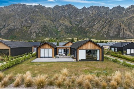 Photo of property in 19 Glenfiddich Road, Jacks Point, Queenstown, 9371