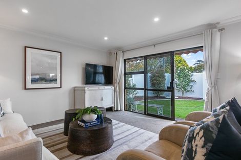 Photo of property in 3/61 Amaru Road, One Tree Hill, Auckland, 1061