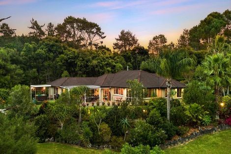 Photo of property in 33 Mudgeways Road, Massey, Auckland, 0614