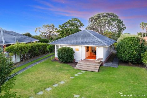 Photo of property in 18 Durham Street, Te Atatu Peninsula, Auckland, 0610