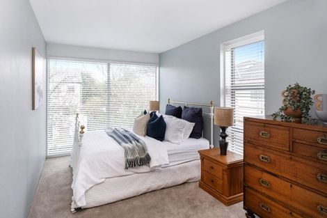 Photo of property in 3/99 Aikmans Road, Merivale, Christchurch, 8014