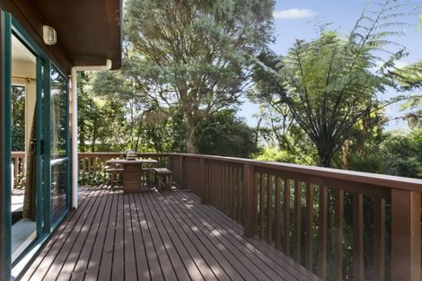 Photo of property in 112 Mountain Road, Henderson Valley, Auckland, 0612