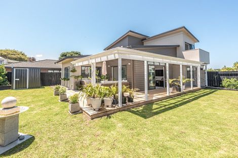 Photo of property in 13 Kamahi Street, Castlecliff, Whanganui, 4501