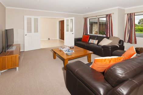 Photo of property in 8 Cairn Way, Te Kamo, Kamo, 0185