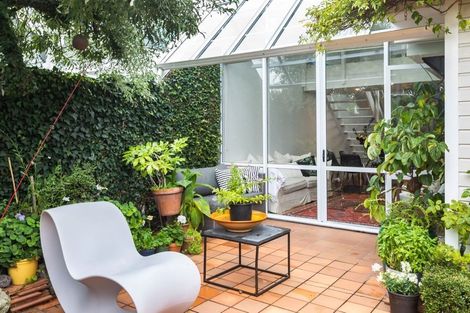 Photo of property in 74 Office Road, Merivale, Christchurch, 8014