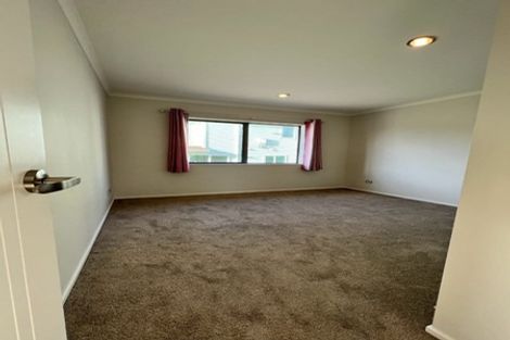 Photo of property in 10 Bridget Court, Red Beach, 0932