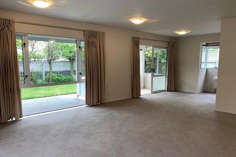 Photo of property in 1/11 Memorial Avenue, Ilam, Christchurch, 8053