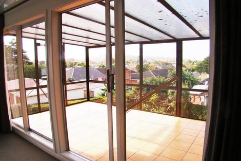 Photo of property in 2/17a Rowan Road, Epsom, Auckland, 1023