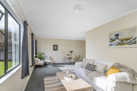 Photo of property in 16 Whitby Avenue, Whitianga, 3510