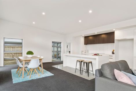 Photo of property in 10 Cassinia Close, Papamoa Beach, Papamoa, 3118