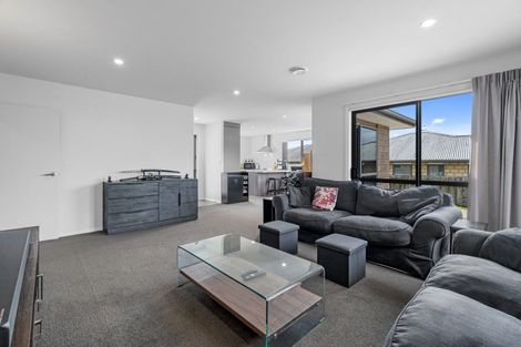 Photo of property in 40 Fairfax Crescent, Pyes Pa, Tauranga, 3112