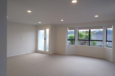 Photo of property in 74 Lynn Road, Bayview, Auckland, 0629