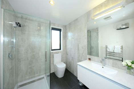 Photo of property in 4/275 Kilmore Street, Christchurch Central, Christchurch, 8011