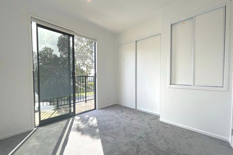 Photo of property in 4/137 Tirimoana Road, Te Atatu South, Auckland, 0602