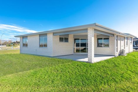 Photo of property in 4 Iwi Road, Baverstock, Hamilton, 3200