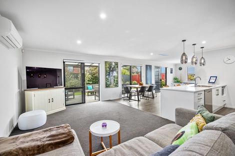 Photo of property in 25 Lake Drive, Tikipunga, Whangarei, 0112