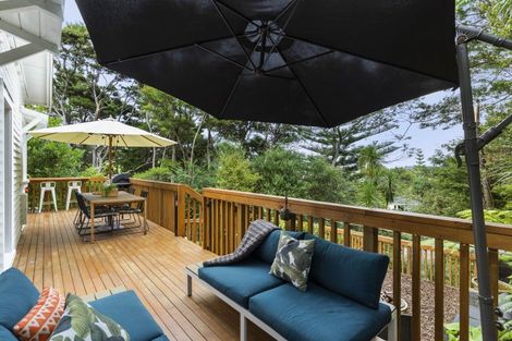 Photo of property in 1/6 Vonnell Place, Birkdale, Auckland, 0626