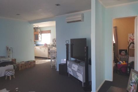 Photo of property in 100 Rangituhi Crescent, Takapuwahia, Porirua, 5022