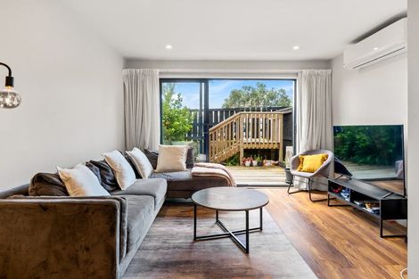 Photo of property in 7/36 Kaipatiki Road, Glenfield, Auckland, 0629