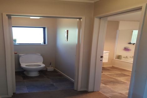 Photo of property in 5b Gillies Avenue, Taupo, 3330