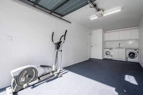 Photo of property in 3/15 Andersons Road, Oteha, Auckland, 0632