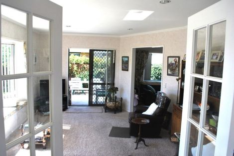 Photo of property in 94 Cedar Drive, Paraparaumu Beach, Paraparaumu, 5032