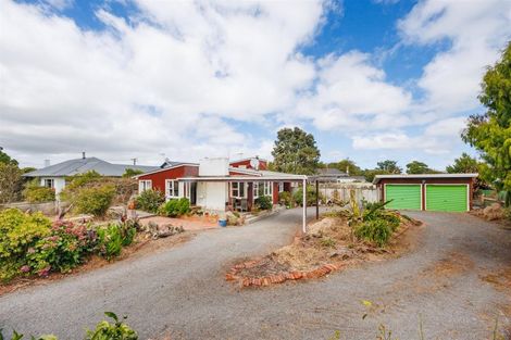 Photo of property in 37 Follett Street, Marton, 4710