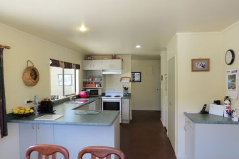 Photo of property in 210 Edward Street, Coromandel, 3506