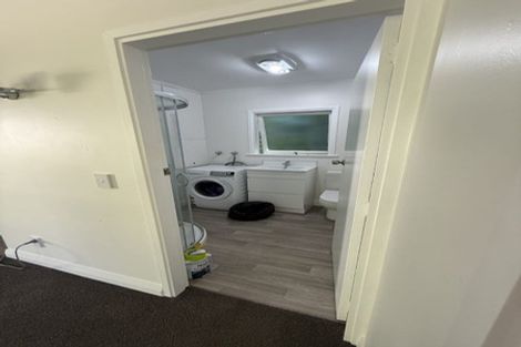 Photo of property in 2/8 Kaitawa Road, York Bay, Lower Hutt, 5013