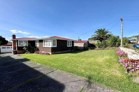 Photo of property in 12 Keats Place, Blockhouse Bay, Auckland, 0600