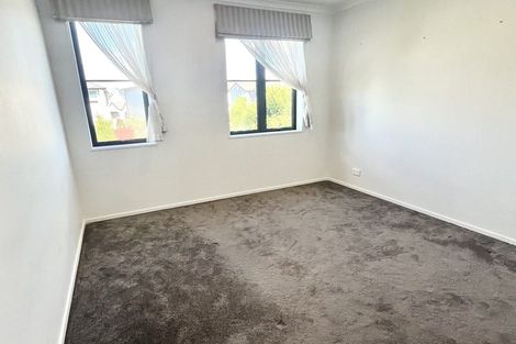 Photo of property in 20 Bellbird Street, Papakura, 2110