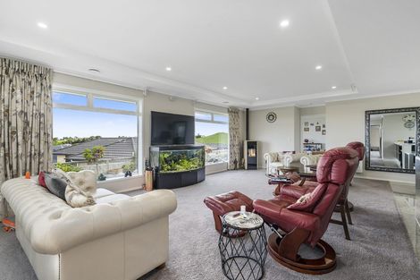 Photo of property in 32 Macdonald Heights, Feilding, 4702
