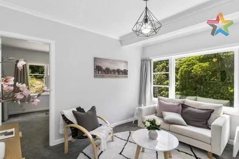 Photo of property in 57 Makara Road, Karori, Wellington, 6012